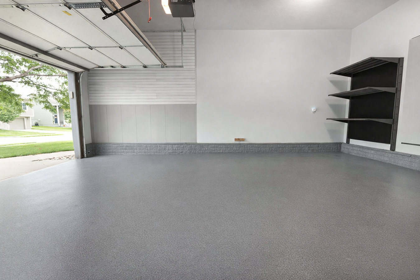 Garage floor concrete in Meriden, CT